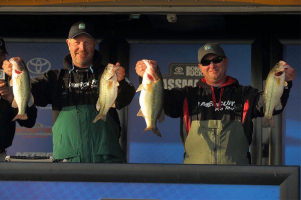 Gray, Massey take lead at DeGray – Toyota Bonus Bucks Bassmaster Team Championship DeGray Lake – Bismarck, AR, Dec 10 – 13, 2014