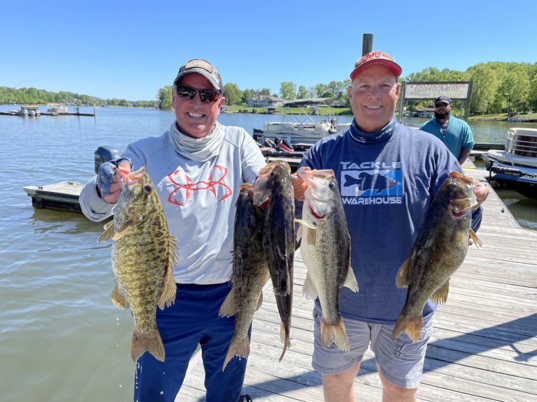 Mark Winn & Mike Nichols Win the Bass Cast Tourney Series Stop #2 20.95lbs