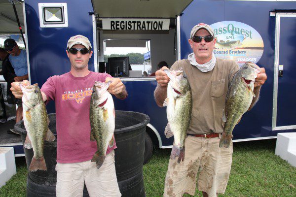 Jeff & Clay Ross are leading Day 1 of the 2015 BassQuest event on SML.