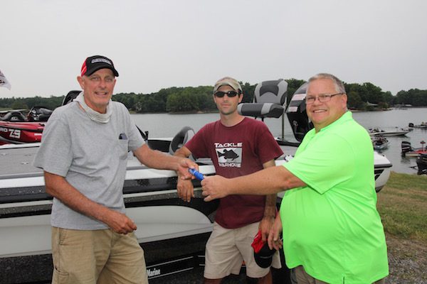 Jeff & Clay Ross win a Nitro Z7 @ The BasQuest SML 2015 classic