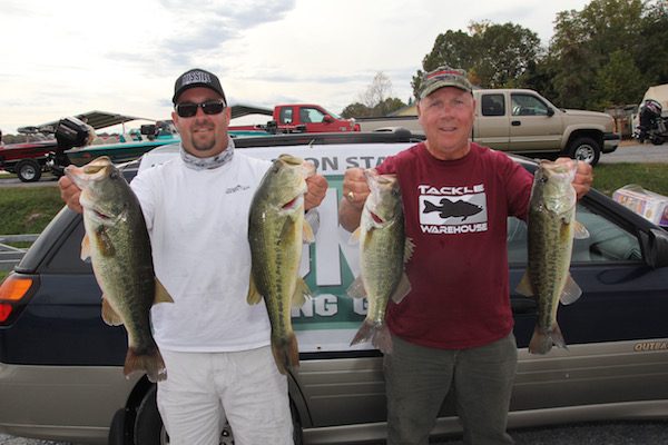 Trevis & Danny Towe Win Bass Cast Fall Trail SML 10/25/15