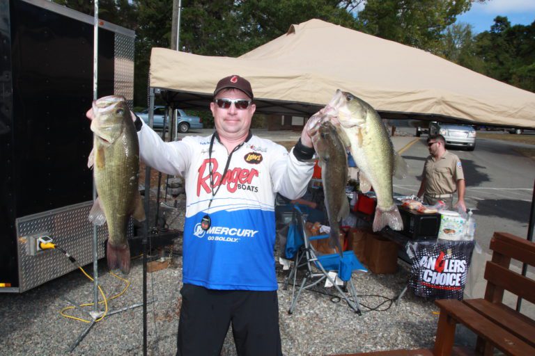 Steven Griggs & Jim Wall Lead  Day 1 of the Anglers Choice Classic on Kerr Lake October 12,2019