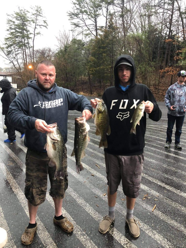 Billy Mays and Elijah Grishaw Win Stop #1 of the HillCity Bassmaster Tourney Trail on Smith Mountain lake