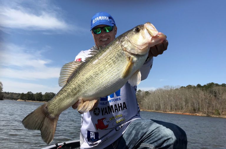 Palaniuk, Lane, Sprague Complete Flip-Flops on Falls, Advance to Knockout Round at Favorite Fishing Stage Three Raleigh presented by Evinrude
