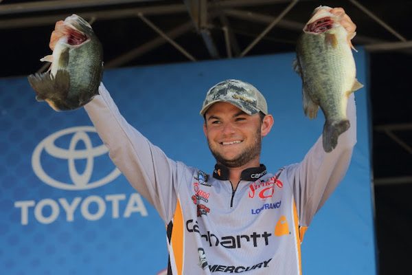 Big Second Round Lifts Jordan Lee Into Lead At Cayuga Lake