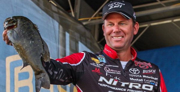 Set the Hook! with Pat Rose – Feb 27, 2016 Featuring Bassmaster Classic Champion Kevin VanDam and 2012 Bassmaster Classic Champion Chris Lane.