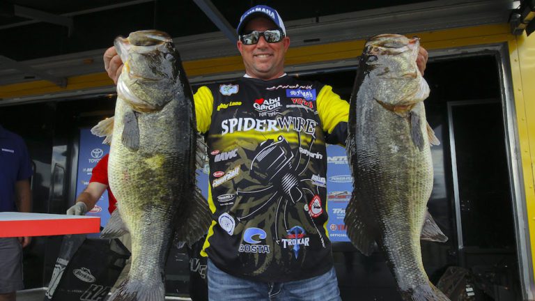 Lane Leaps Into First-Day Lead With Huge Limit In Bassmaster Open On Kissimmee