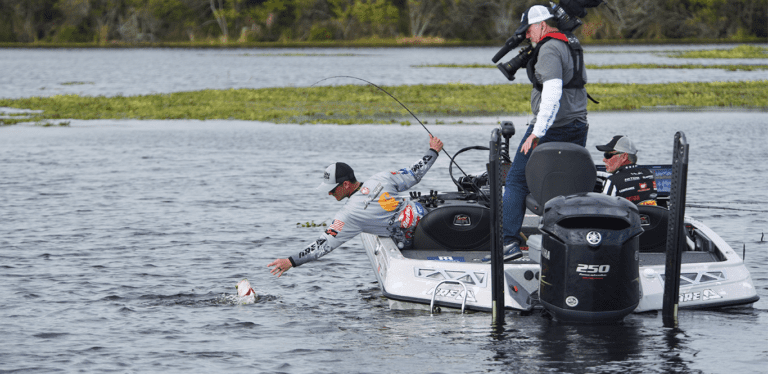 Jordan Lee Grabs Inaugural MLF Bass Pro Tour Title   with Third-Period Flurry on Garcia Reservoir
