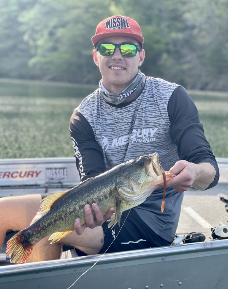 Missile Baits Collaborates with Roboworm to Make Magic Worm