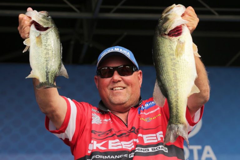 Late 6-Pounder Lifts Herren Into Lead In Two-Lake Arkansas Elite Series Event