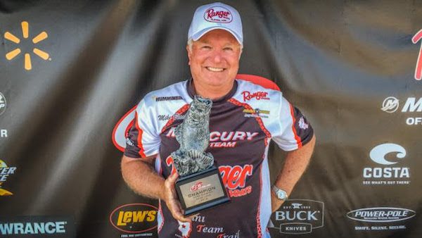 BLACK WINS FLW BASS FISHING LEAGUE ILLINI DIVISION OPENER ON REND LAKE