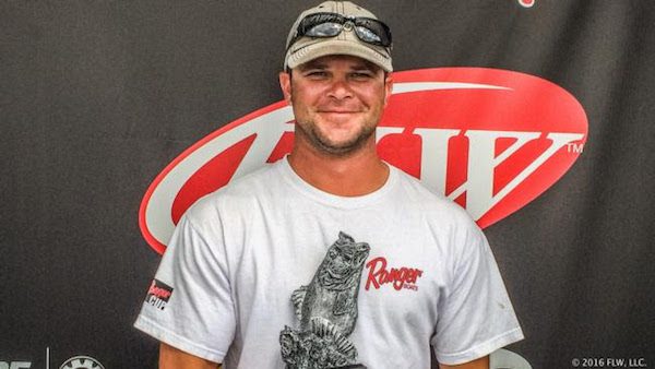 LA CROSSE’S BRUEGGEN WINS FLW BASS FISHING LEAGUE GREAT LAKES DIVISION EVENT ON MISSISSIPPI RIVER