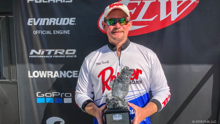 BELLEVILLE’S TROMBLY WINS T-H MARINE FLW BASS FISHING LEAGUE TOURNAMENT ON DETROIT RIVER