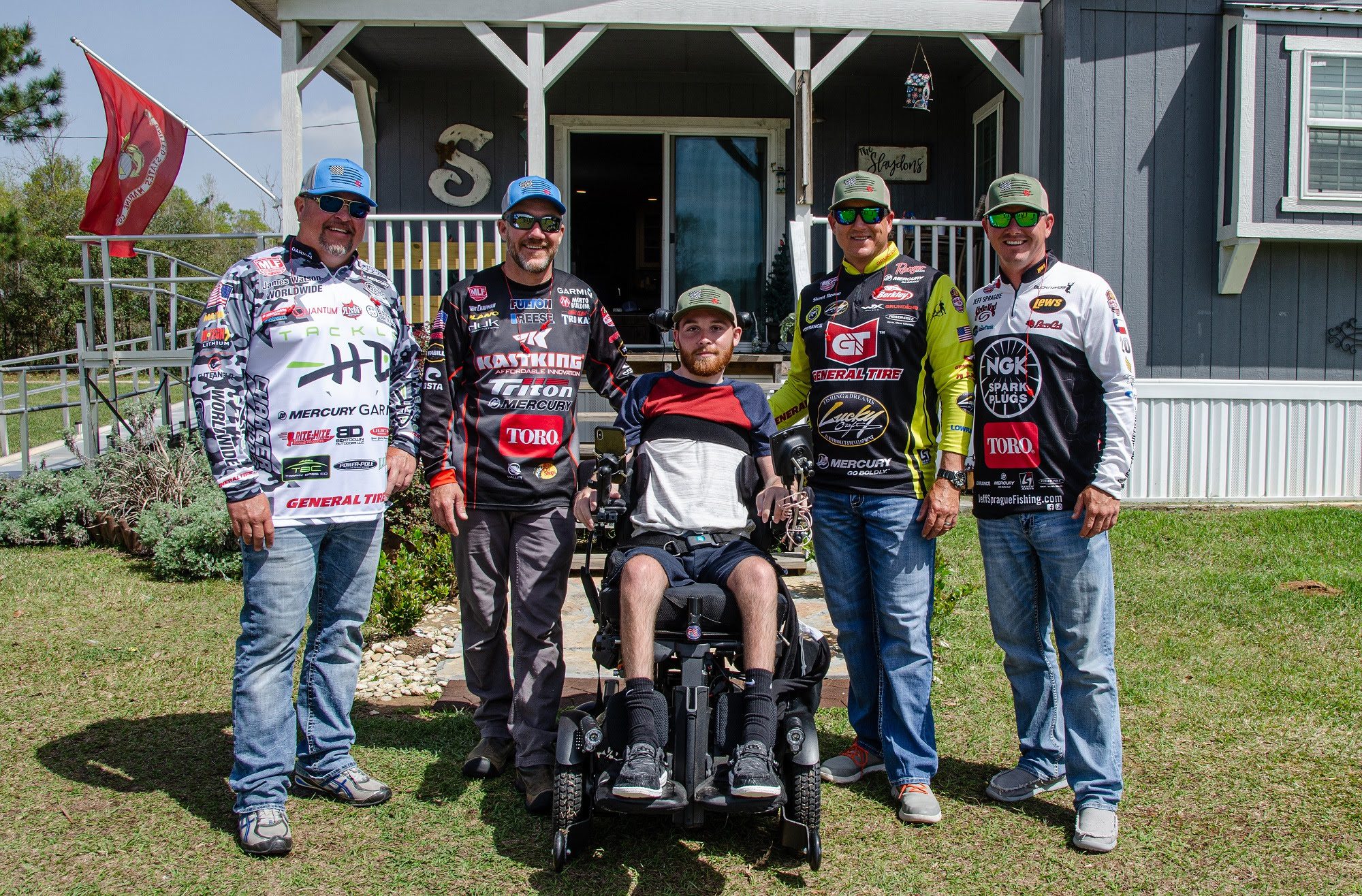 Major League Fishing Pros Partner With Toro For Spring Clean Up At Texas Marine’s Residence