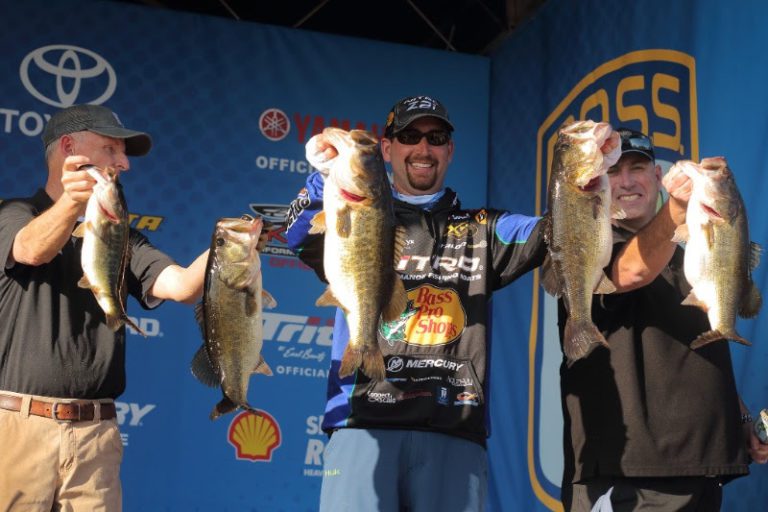 DeFoe Takes Commanding Lead In Bassmaster Elite On Lake Okeechobee