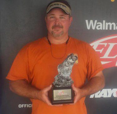 HOLMES WINS WALMART BASS FISHING LEAGUE SOUTH CAROLINA DIVISION EVENT ON LAKE WATEREE