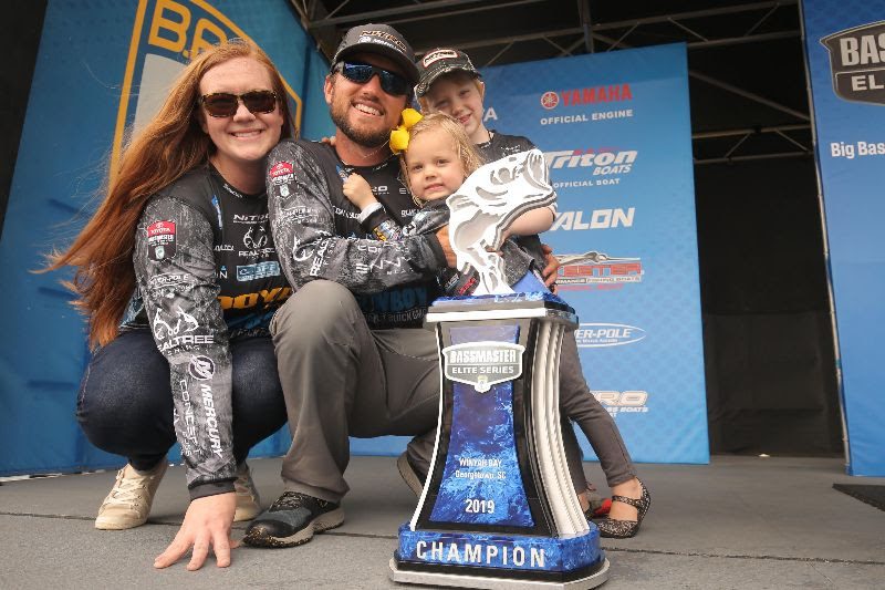 On This Episode of Bass Cast Radio:  Bassmaster Elite Angler Stetson Blaylock Talks about his big Win at Winyah Bay