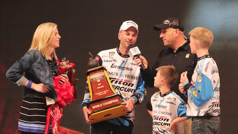 Set the Hook! with Pat Rose – Aug 19, 2017 Featuring Elite Series Pro Randy Howell and FLW Tour Co Angler Grayson Smith