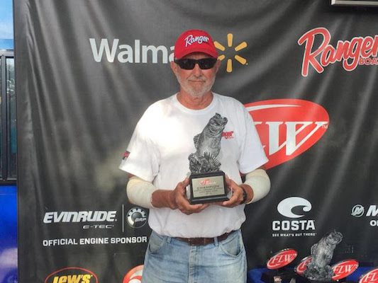 LEXINGTON’S MIXON WINS FLW BASS FISHING LEAGUE NORTH CAROLINA DIVISION FINALE ON HIGH ROCK LAKE