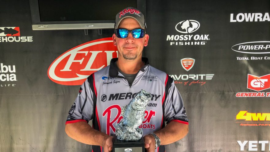 Sellersburg’s Sifers Wins Two-Day Phoenix Bass Fishing League Tournament on Rough River Lake
