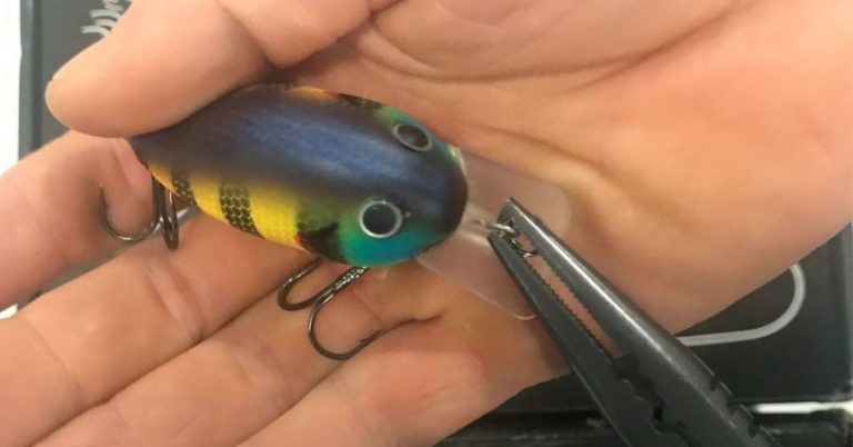 How To Properly Tune A Crankbait (It Will Get You More Bites) MTB