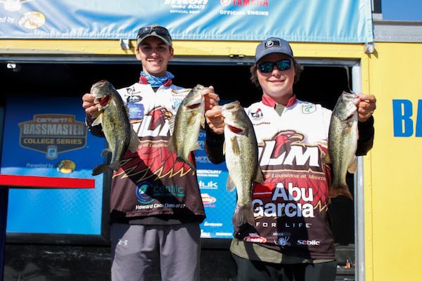 Stewart And Joiner Maintain Lead Heading Into Final Day Of College Central