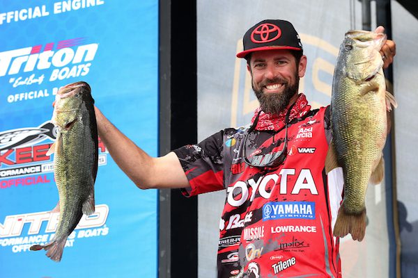 Iaconelli Takes Lead On Guntersville With ‘Magical’ Opening Day