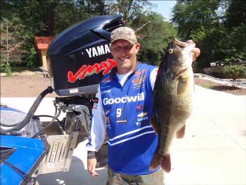 Set the Hook! with Pat Rose – Feb 06, 2016 Featuring  FLW Touring Pro Wesley Strader, Wendy Del Signore from Island Cove Outdoor Center, and Tennessee bass state record holder Gabe Keen