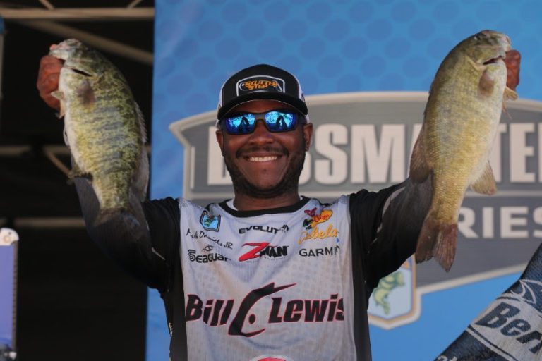 Mark Daniels Expands Lead At Bassmaster Elite Series Event On Lake Oahe