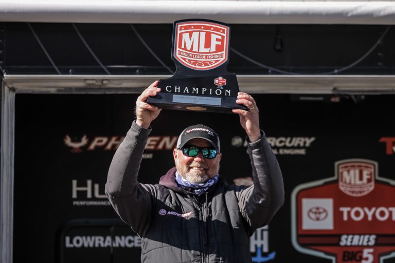 Wagner Dominates Toyota Series Event on Dale Hollow Lake