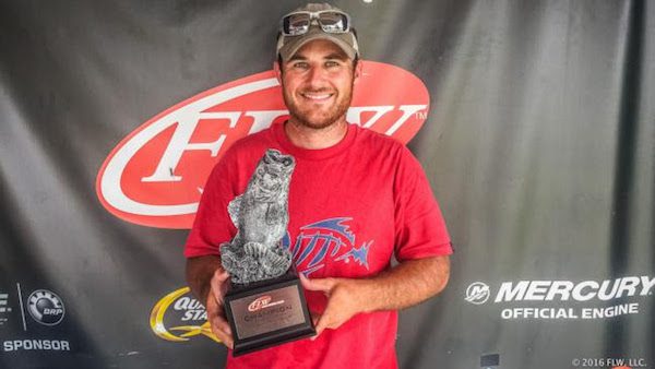 FREEMAN WINS FLW BASS FISHING LEAGUE ARKIE DIVISION EVENT ON LAKE DARDANELLE
