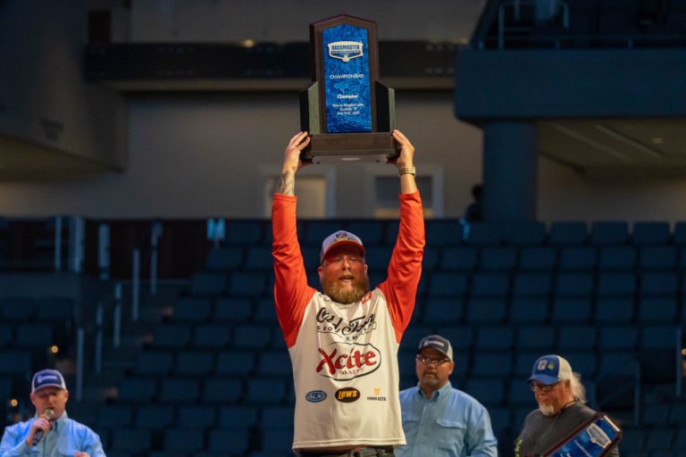 Adjustment Leads Pendergraf To Narrow Bassmaster Kayak Series Championship