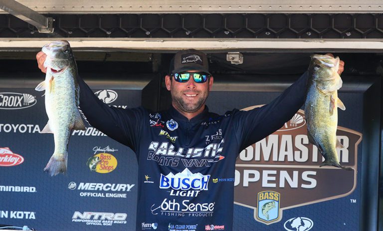 Livesay Endures Slow Day To Take Over Lead At Bassmaster Open On Ross Barnett