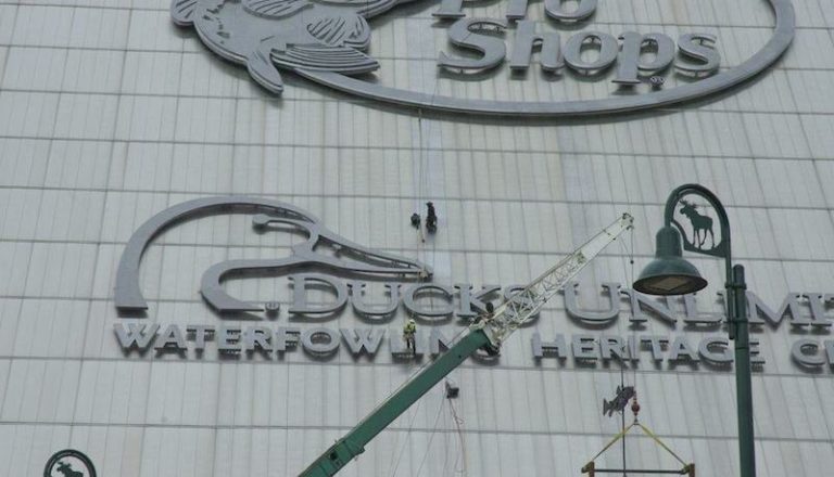 Is Buying Cabela’s a Bad Move for Bass Pro Shops? – FTR- August 10,2017 By Joe Sills