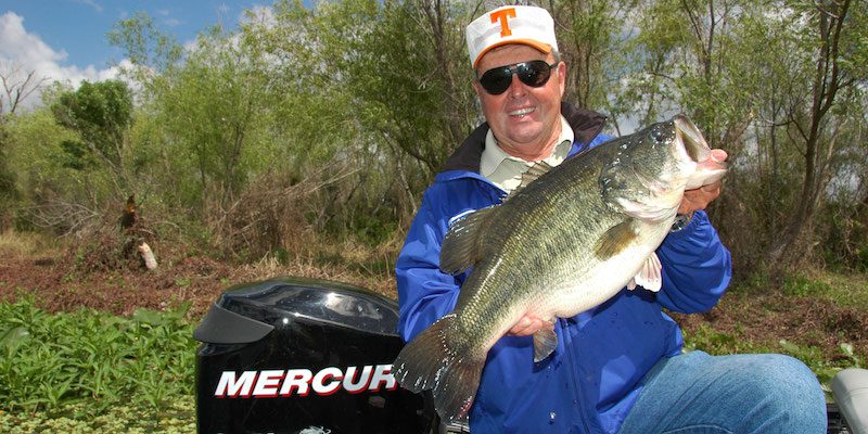 Set the Hook! with Pat Rose – Jul 01, 2017 Featuring FLW Touring Pro Tom Monsoor and Bass Fishing Legend Bill Dance