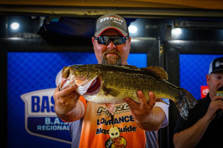 Pierce Dials In Right Area For Okeechobee Lead