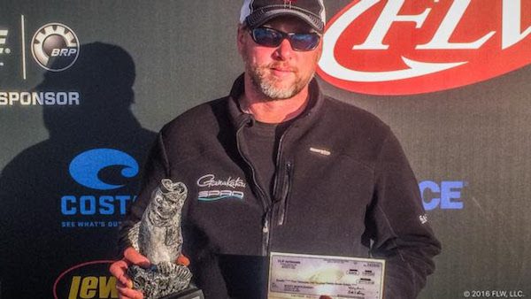 MONTGOMERY WINS FLW BASS FISHING LEAGUE BULLDOG DIVISION OPENER ON LAKE EUFAULA
