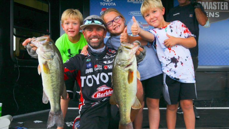 Iaconelli Chases Tide To Take Lead At Bassmaster Eastern Open On James River