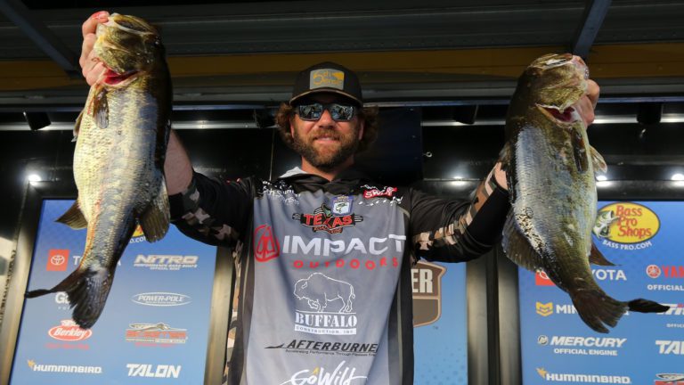 Hunter Moves Into Lead At Bassmaster Eastern Open On Kissimmee Chain