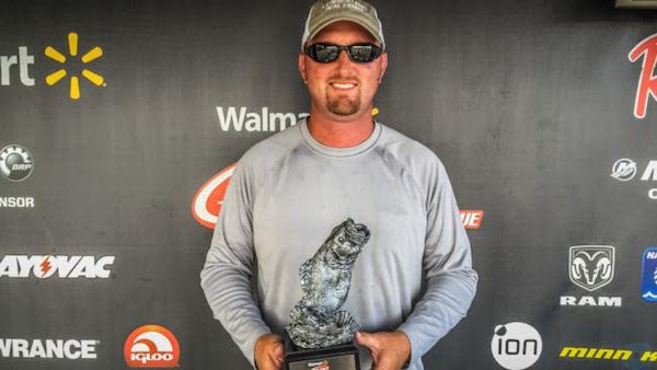 BOGGS WINS WALMART BASS FISHING LEAGUE MUSIC CITY DIVISION FINALE ON OLD HICKORY LAKE