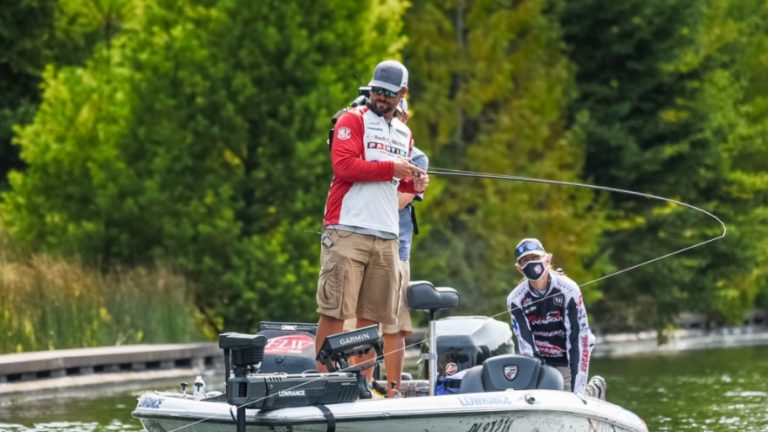 Mitchell Wins Qualifying Round at Tackle Warehouse TITLE presented by Toyota at Sturgeon Bay
