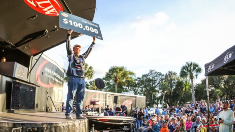 Local Rookie Strickland Wins Tackle Warehouse Pro Circuit at Harris Chain of Lakes presented by Bad Boy Mowers