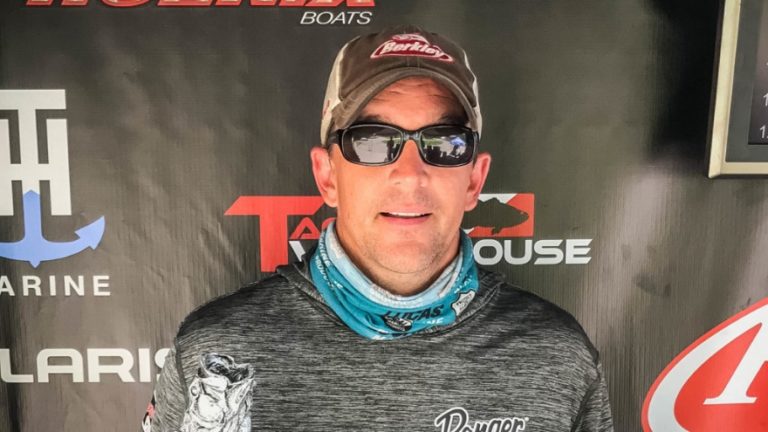 Virginia’s Reynolds Wins Phoenix Bass Fishing League Event on Kerr Lake