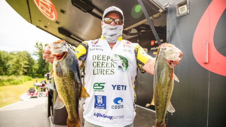 Wiley Leads Day One of Tackle Warehouse Pro Circuit at the Mississippi River presented by OPTIMA Batteries