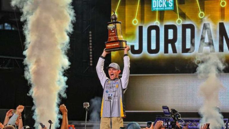 Lowrance® Dominates 2017 GEICO® Bassmaster Classic