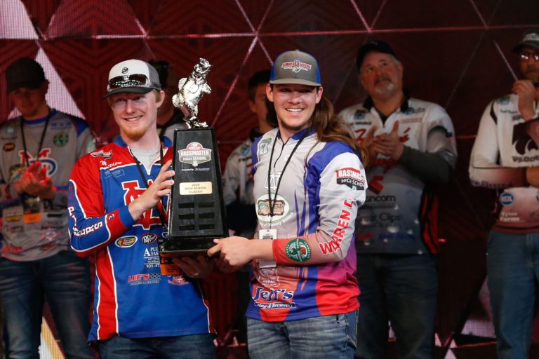 Tennessee Team Wins High School Classic