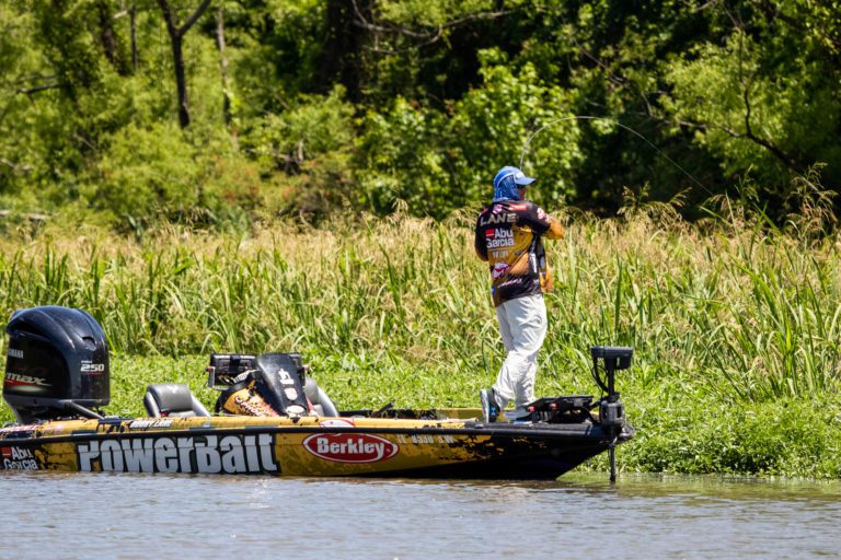 Bobby Lane Pads Lead at Tackle Warehouse Pro Circuit Grundéns Stop 4 at Lake Eufaula