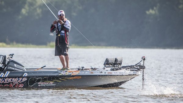 MORROW RETAINS LEAD AT WALMART FLW TOUR ON LAKE EUFAULA PRESENTED BY QUAKER STATE