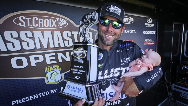 Livesay Notches First Bassmaster Opens Victory On Ross Barnett Reservoir