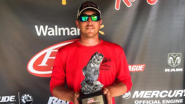 REITZELL WINS WALMART BASS FISHING LEAGUE COWBOY DIVISION EVENT ON RED RIVER
